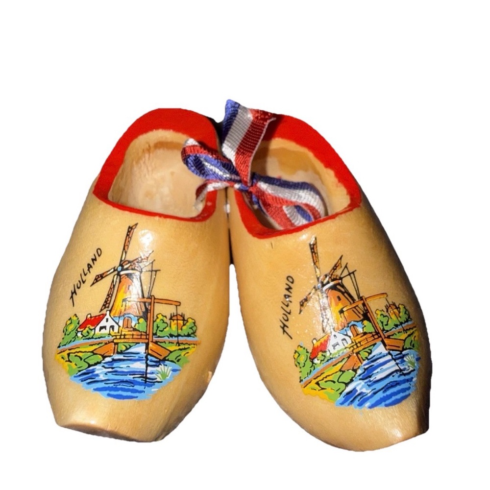 Vintage Holland Wooden Clogs Mini Pair Hand Painted Windmill Dutch SouvenirDecor